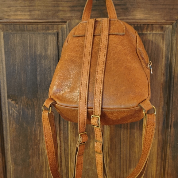 🟠 Sedona OG Essential Backpack - Portland Leather Goods - Picture 4 of 11